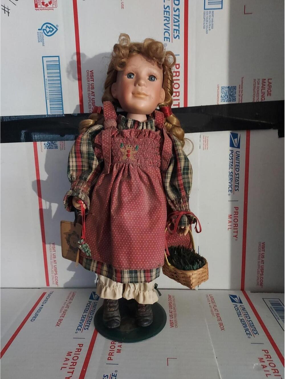 Yesterdays Doll Boyds Collection “Joy” 4947 Preowned With Stand